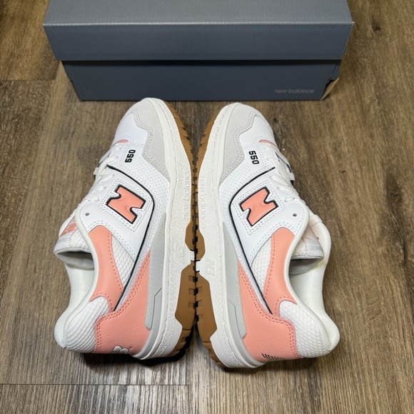 New Balance 550‎ White Gray Pink Sneaker GSB550SK Youth Kids 5.5 Fit Women 7 - Picture 2 of 8